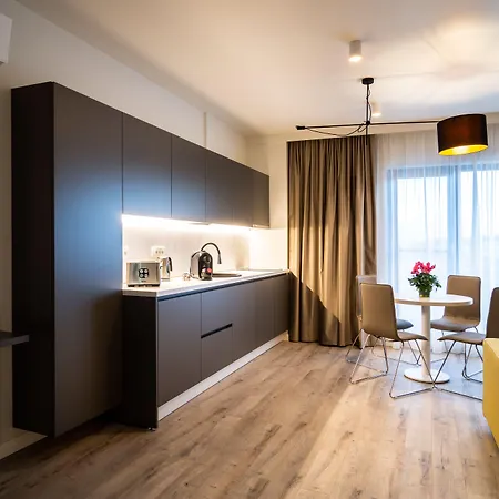 Aparthotel Nox 4*