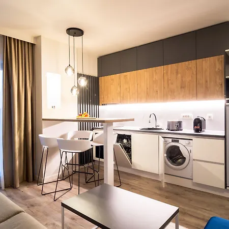 Nox Aparthotel 4*
